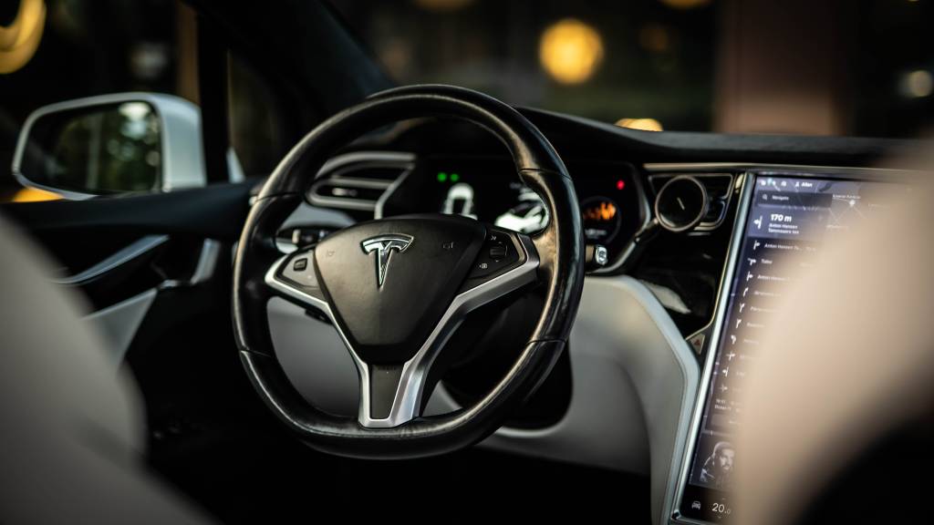 Elektriauto pulmaauto rent – Tesla