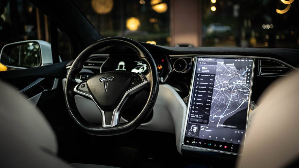 Tesla rendiauto pulmapäevaks